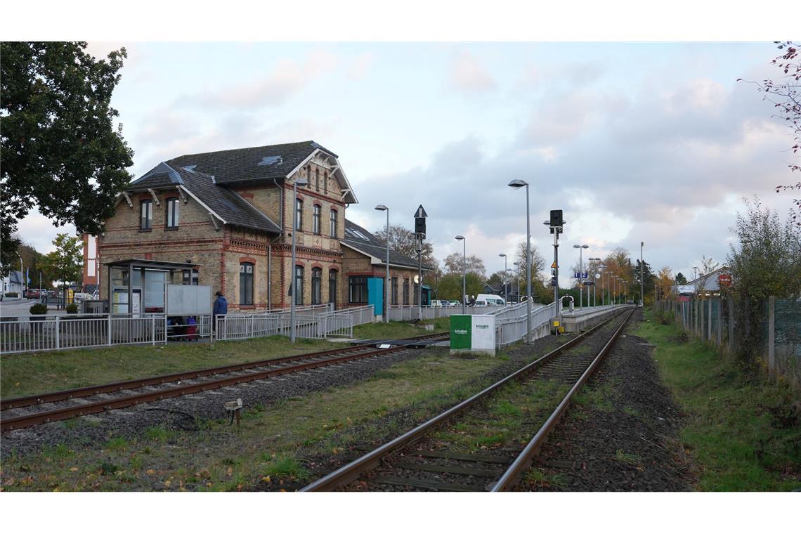 Die Bahnstation Sörup auf der Strecke zwischen Kiel und Flensburg hat einen Sonderpreis erhalten. (Foto Produktion)