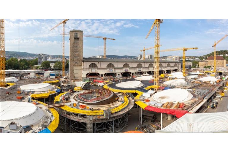 Die Bauarbeiten am Stuttgarter Hauptbahnhof dauern weiter an. Hier ein Bild aus dem Oktober 2022.