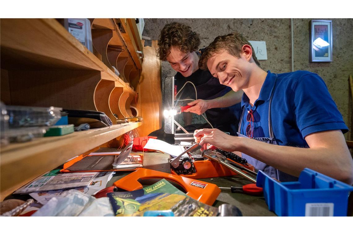 Die beiden Studenten haben sich alles selbst beigebracht