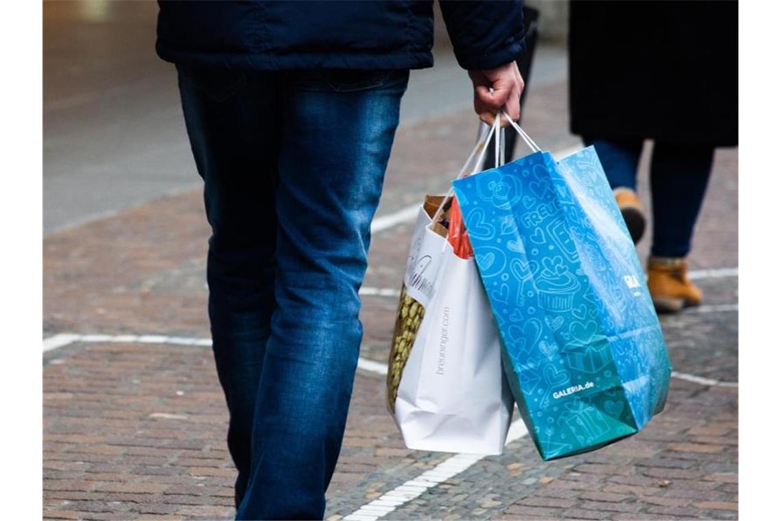 Rückgang der privaten Konsumausgaben in Corona-Jahr 2020 Die Corona-Krise mit zeitweisen Beschränkungen des öffentlichen Lebens hat den Privatkonsum in Deutschland im vergangenen Jahr gedämpft. Foto: Philipp von Ditfurth/dpa