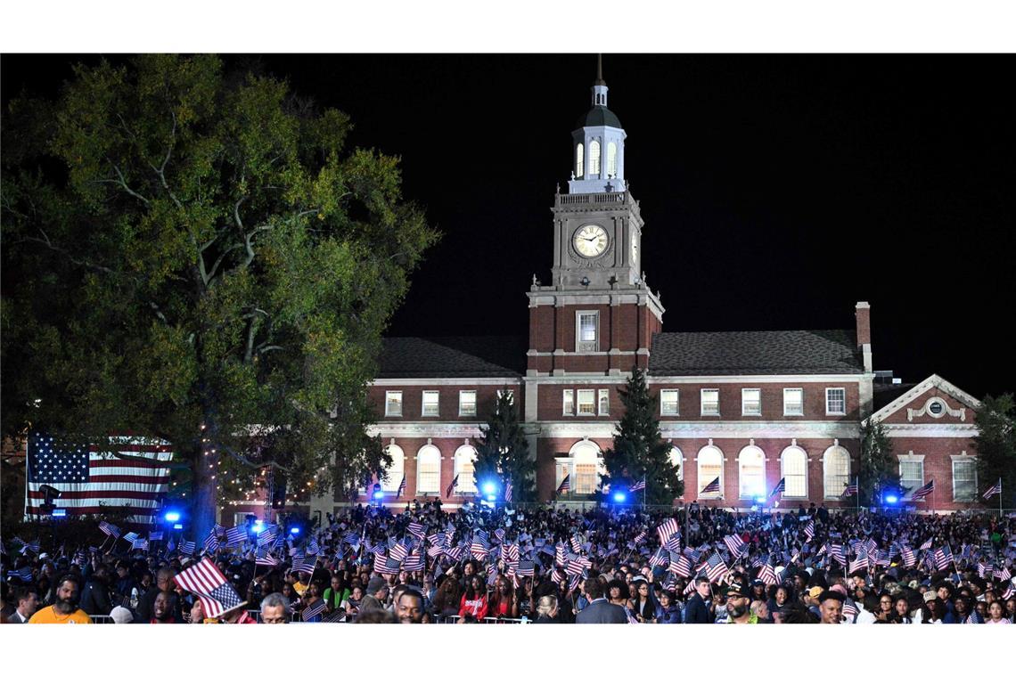 Die Demokraten halten ihre zentrale Wahlparty  an der Howard University in Washington, eines der traditionsreichen „black colleges“ in den USA.