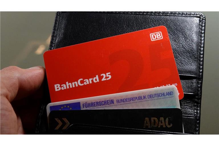 Die Deutsche Bahn vergibt die BahnCard ab heute nur noch digital.