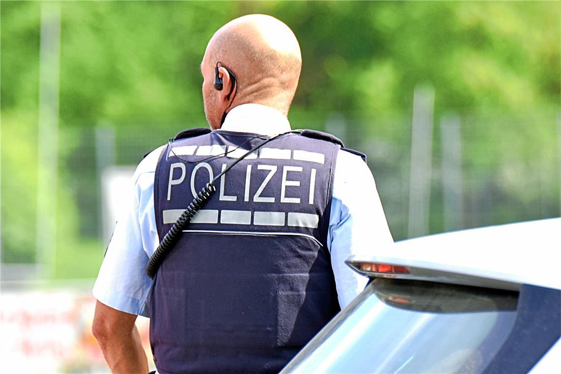 Die Ermittlungen der Polizei dauern an. Symbolfoto: Tobias Sellmaier 