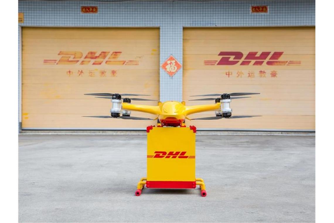 China: Erste innerstädtische Lieferstrecke per Drohne Die erste innerstädtische Drohnen-Lieferroute in China ist in der südchinesischen Metropole Guangzhou in Betrieb gegangen. Foto: Courtesy of DHL-Sinotrans & EHang/dpa