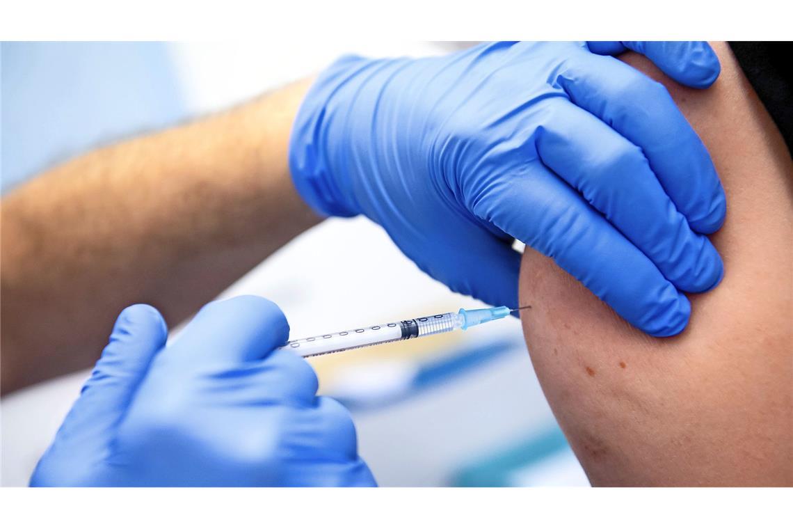 Die EU-Kommission hat sich präventiv mit Impfdosen gegen die Übertragung der Vogelgrippe eingedeckt. (Symbolbild)