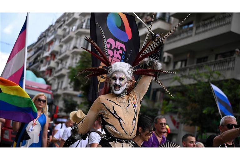 Die EuroPride ist ein Event der LGBTI-Community, das jedes Jahr in einer anderen europäischen Stadt stattfindet. Dieses Jahr feiern die Teilnehmerinnen und Teilnehmer im griechischen Thessaloniki.