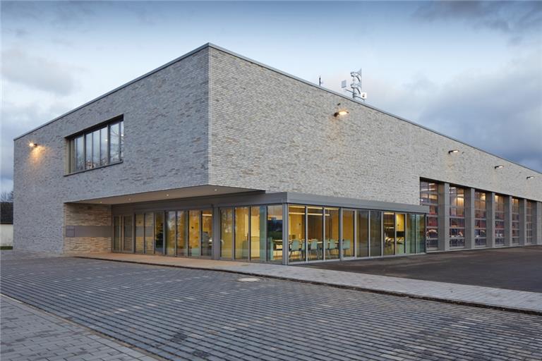 Die Feuerwache in Verl-Kaunitz wurde vom selben Architekten geplant wie das neue Gerätehaus im Backnanger Süden. Wie bei dem Projekt in Nordrhein-Westfalen soll auch der hiesige Neubau eine helle Klinkerfassade bekommen. Foto: Büro Wypior