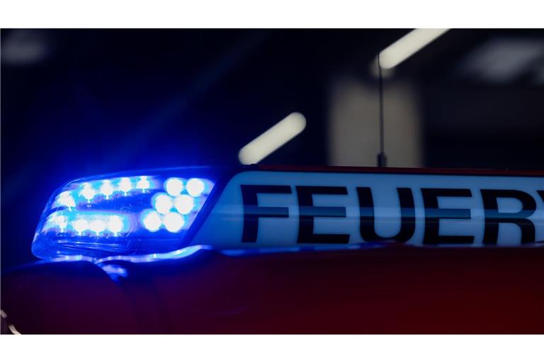 Die Feuerwehr löschte den Brand. (Symbolbild)