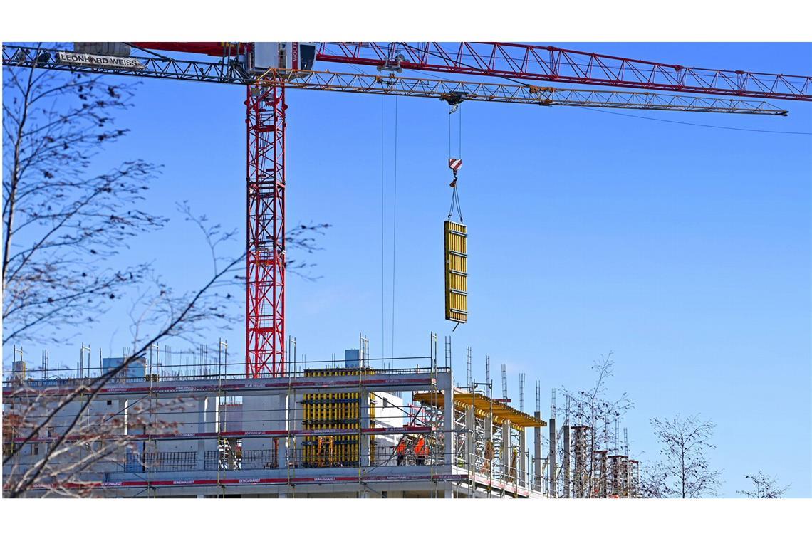 Die gesamte deutsche Wirtschaft könnte einer Studie zufolge schwer von der Krise im Wohnungsbau getroffen werden (Symbolfoto).