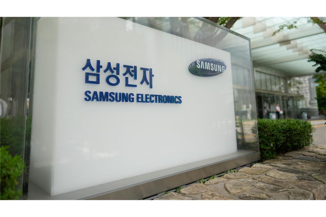 Die gewerkschaftlich organisierten Beschäftigten von Samsung Electronics wollen mit einem unbefristeten Streik Druck auf Südkoreas größtes Unternehmen ausüben. (Archivbild)