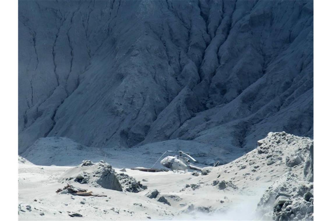 Vulkaninsel jetzt Todeszone - Auch vier Deutsche verletzt Die Hoffnung, auf White Island och Überlebende zu finden, tendiert gegen Null. Foto: Michael Schade/Michael Schade/dpa