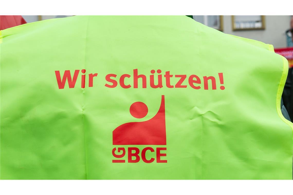 Die IG BCE hat bei den Tarifverhandlungen für die deutsche Chemie-Industrie Erfolge erzielt. (Symbolbild)