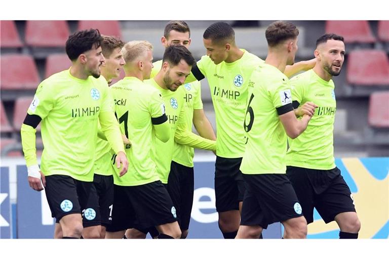 Die Kickers feierten in Kassel einen verdienten 3:1-Auswärtssieg.