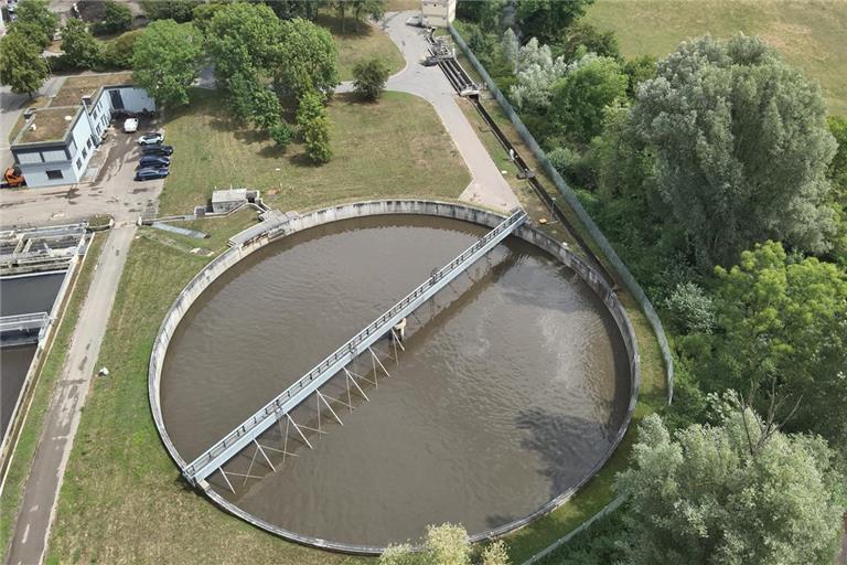 Die Kläranlage in Backnang-Neuschöntal ist nicht mehr auf dem Stand der heutigen Technik. Die Sanierung wird die Stadt viele Millionen Euro kosten. Archivfoto: Alexander Becher