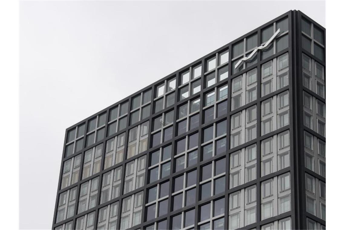 Weniger Dax-Aufsichtsräte mit Arbeitnehmervertretern besetzt Die Kontrolle durch Arbeitnehmer von deutschen Unternehmen an der Börse schwindet. Foto: Boris Roessler/dpa/Archivbild