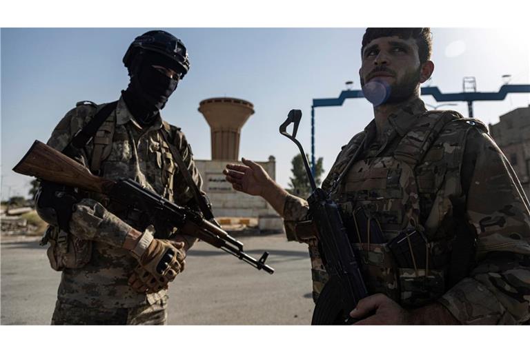 Die Kurden rechnen mit einem Angriff der türkischen Armee und ihrer syrischen Verbündeten auf die Grenzstadt Kobane.