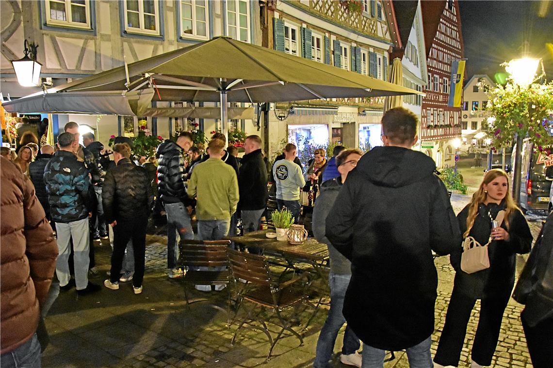 Die Livenacht in Backnang ist ideal um Freund zu treffen und miteinander Spaß zu...