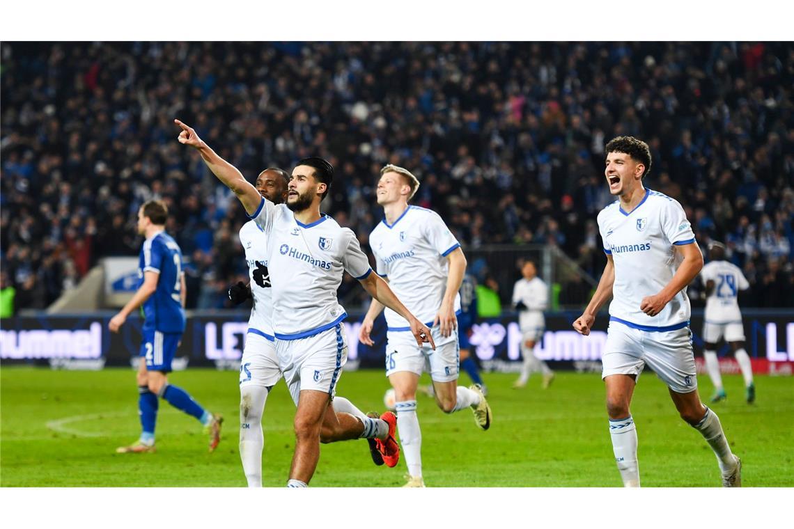 Die Magdeburger besiegten den FC Schalke 04 mit 3:0.