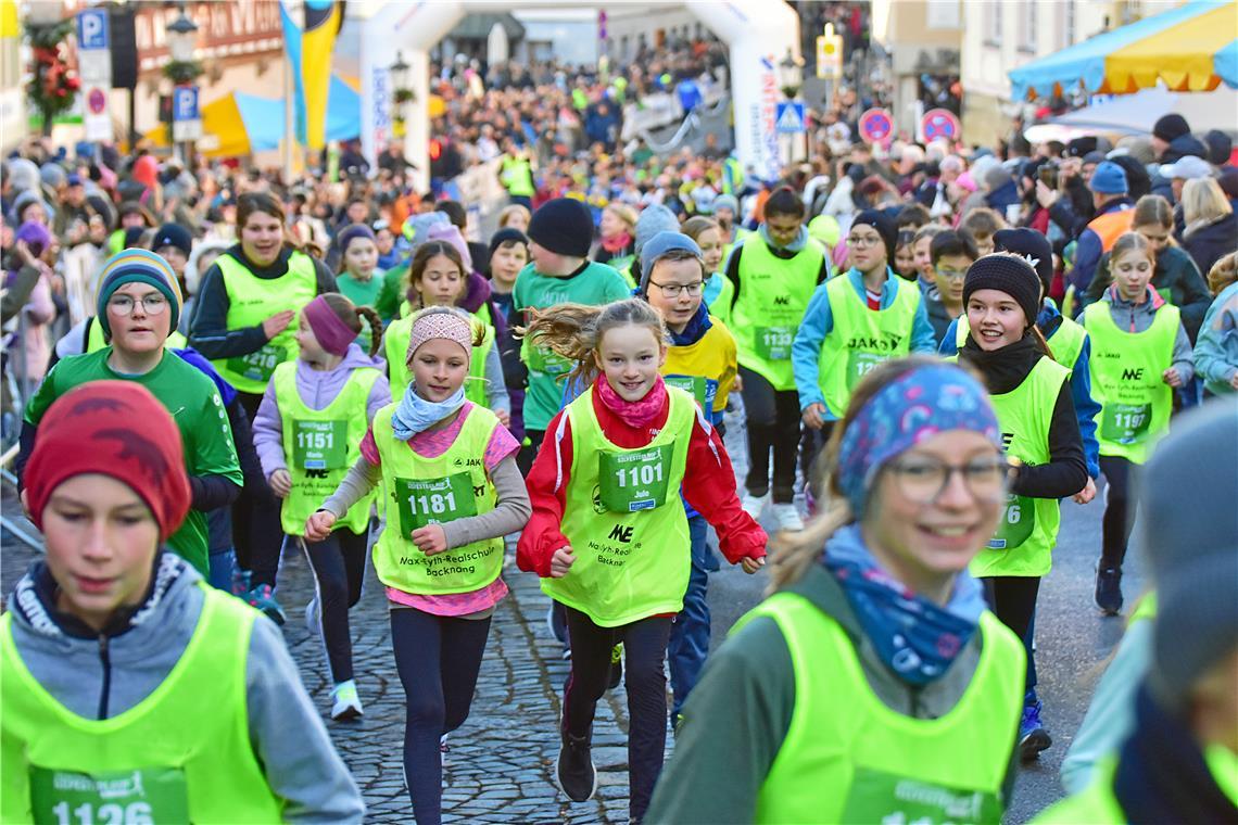 Die Max-Eyth-Realschule stellte über 220 Läuferinnen und Läufer. Gut zu erkennen...