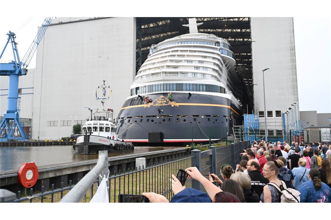 Die Meyer Werft ist für riesige Kreuzfahrtschiffe bekannt - steckt derzeit aber in der schwersten Krise ihrer Geschichte. (Archivbild)