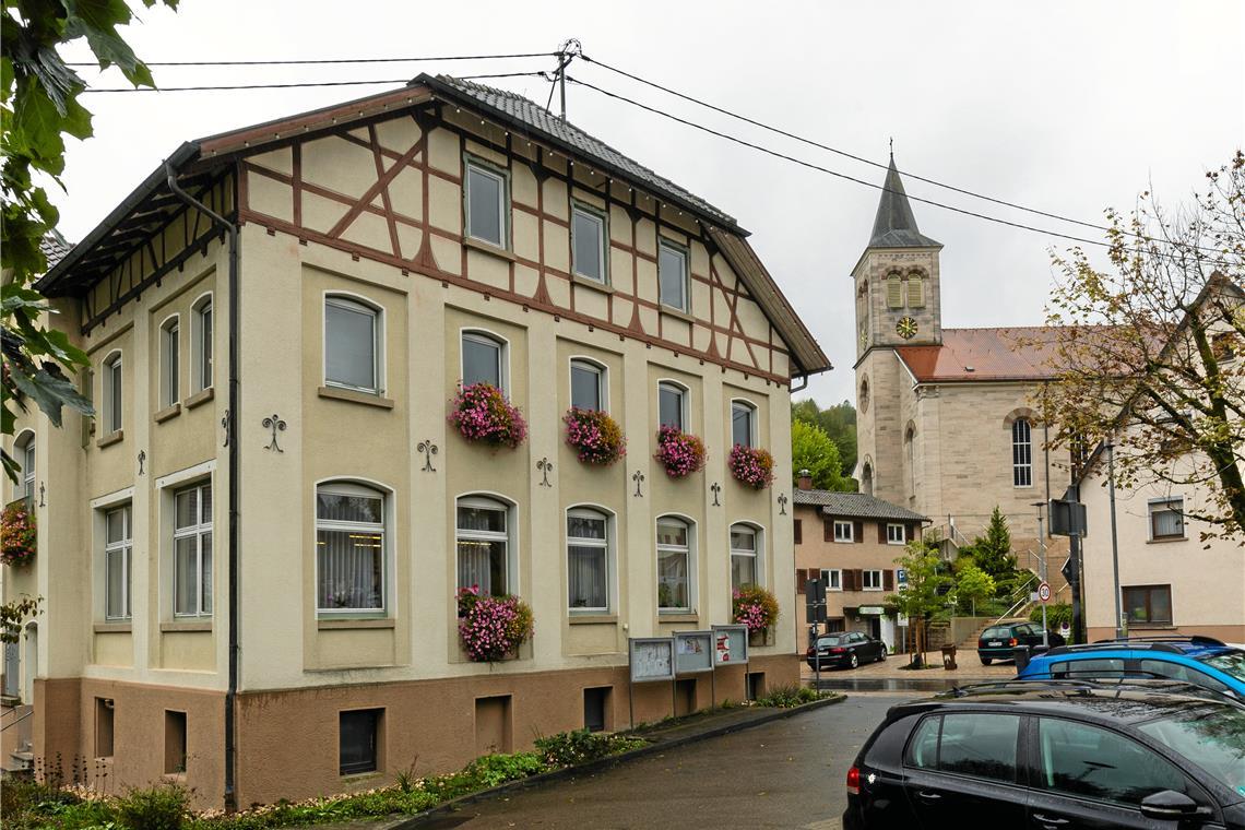 Die Modernisierung und Ertüchtigung des Rathausgebäudes ist die Kernmaßnahme im Sanierungsgebiet Ortsmitte II. Foto: Alexander Becher