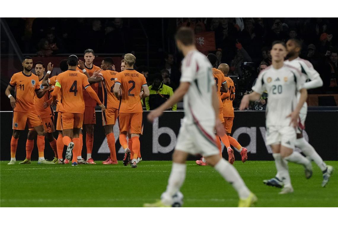 Die Niederlande gewinnen am Ende mit 4:0.