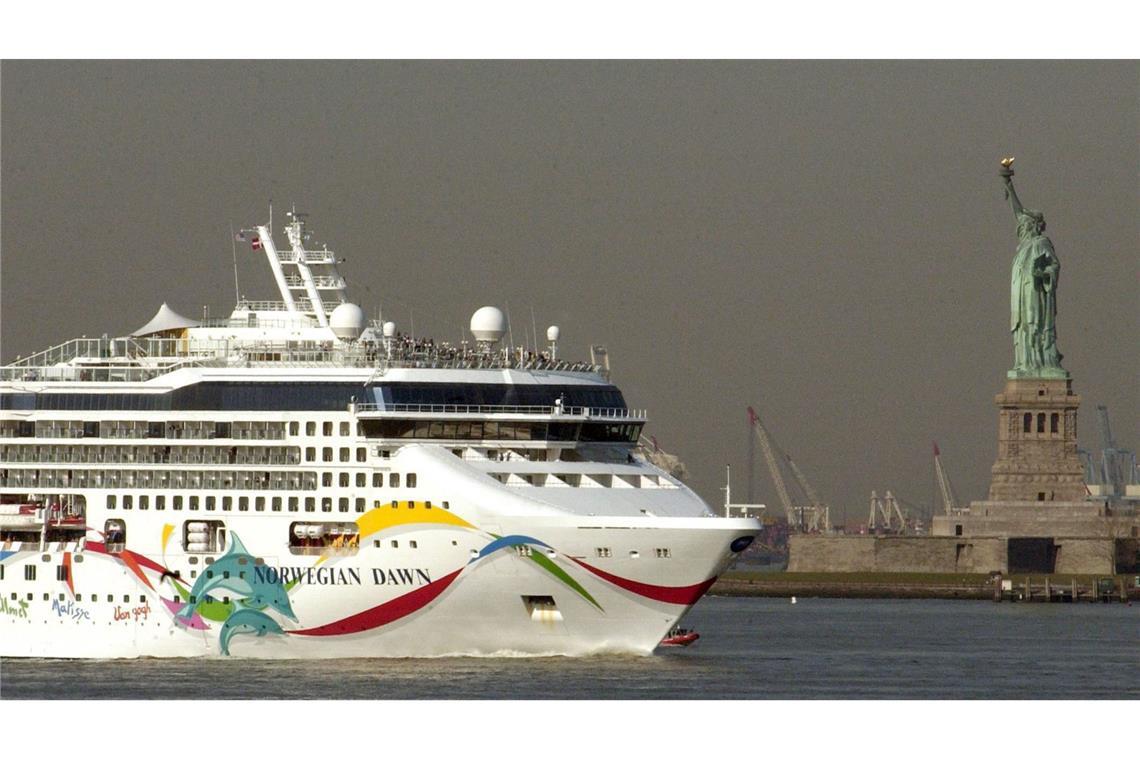 Die „Norwegian Dawn“ – hier ein Bild aus New York – liegt der zeit vor Mauritius.