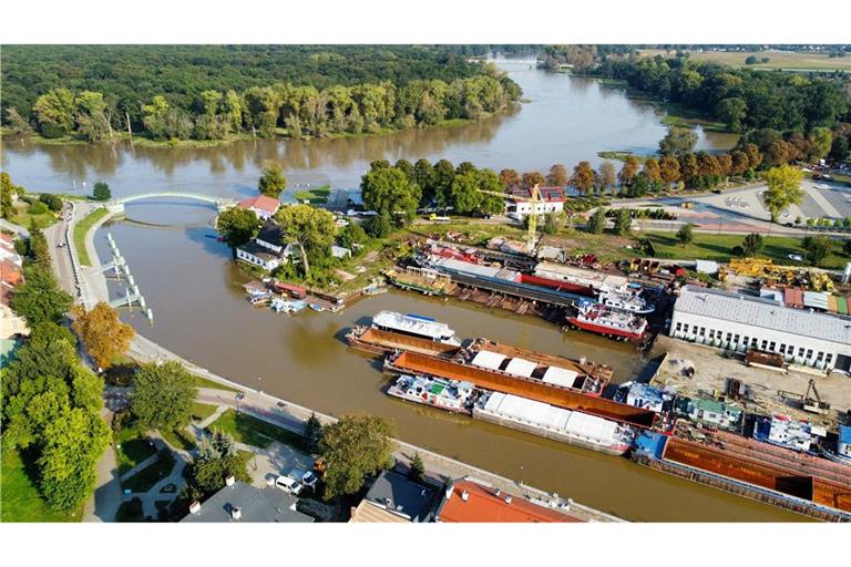 Die Oder bei der Stadt Nowa Sol in der Woiwodschaft Lebus. Auch hier werden Vorkehrungen für das Hochwasser getroffen.