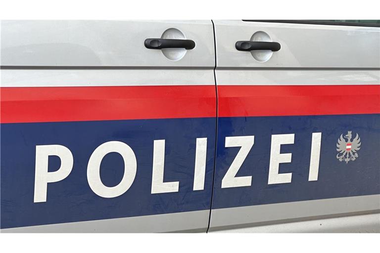 Die österreichische Polizei fand die 29-Jährige tot unterhalb einer Skihütte auf. (Symbolfoto)