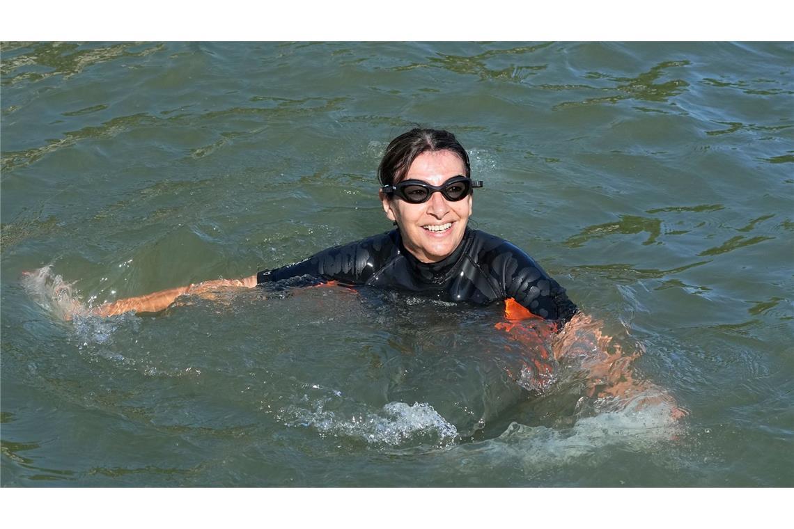 Die Pariser Bürgermeisterin hat getestet, ob die Seine sauber genug zum Schwimmen ist.