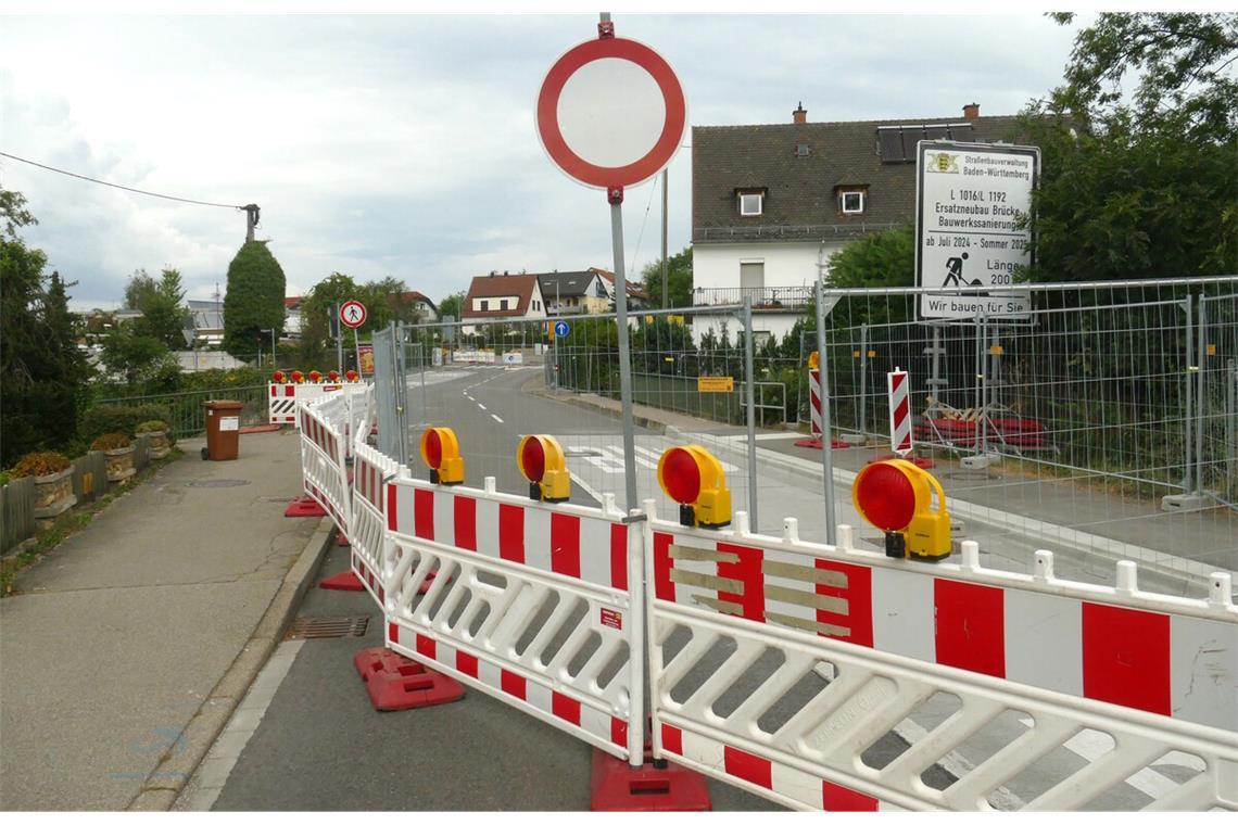 Die Plieninger sind verärgert: Wochenlang ist an der Brücke über die Mittlere Filderstraße nichts passiert. Auch die Abrissarbeiten haben noch gar nicht begonnen.