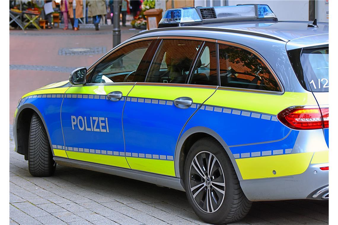 Die Polizei hat in der Nacht auf Sonntag eine stark blutende Frau angetroffen. Symbolbild: Tobias Sellmaier