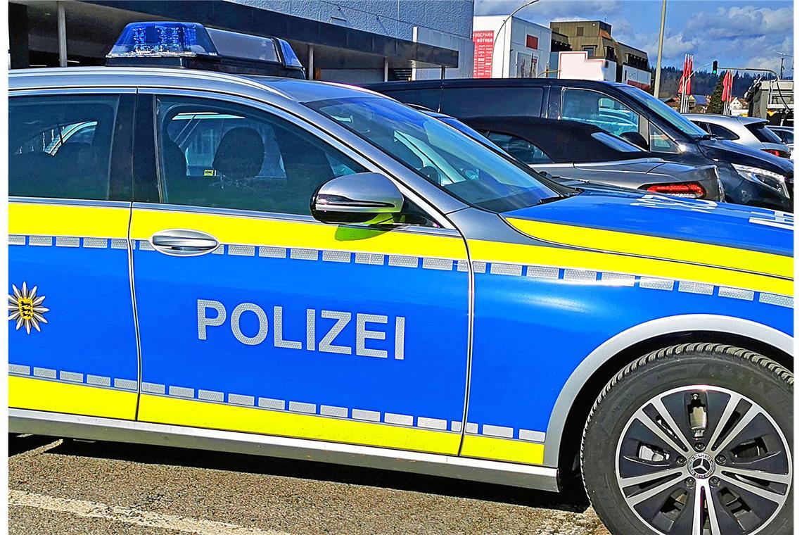 Die Polizei ist am Freitagabend zu einem Unfall in der Murrhardter Straße gerufen worden. Symbolbild: Tobias Sellmaier