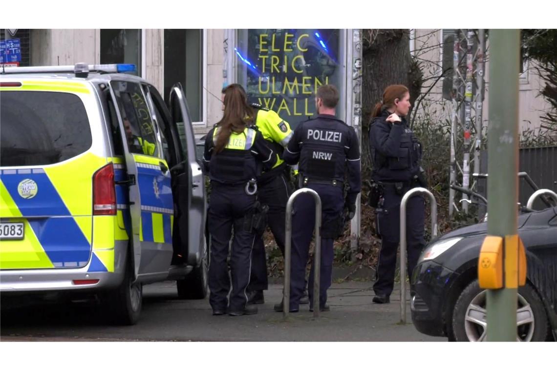 Die Polizei ist einem Großeinsatz in Bielefeld.