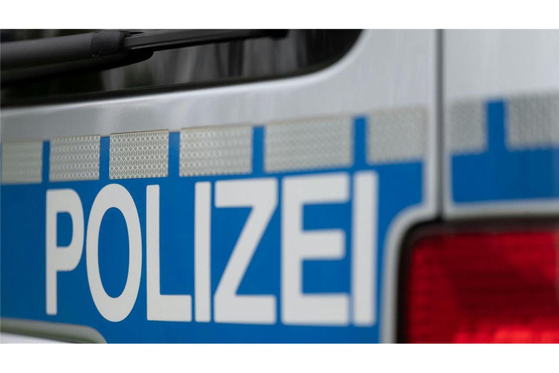 Die Polizei sucht nun nach möglichen Zeugen. (Symbolbild)