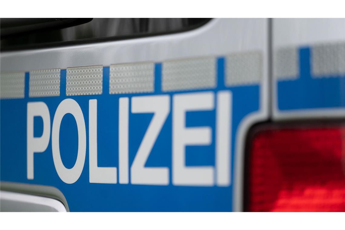 Die Polizei sucht Zeugen. (Symbolbild)