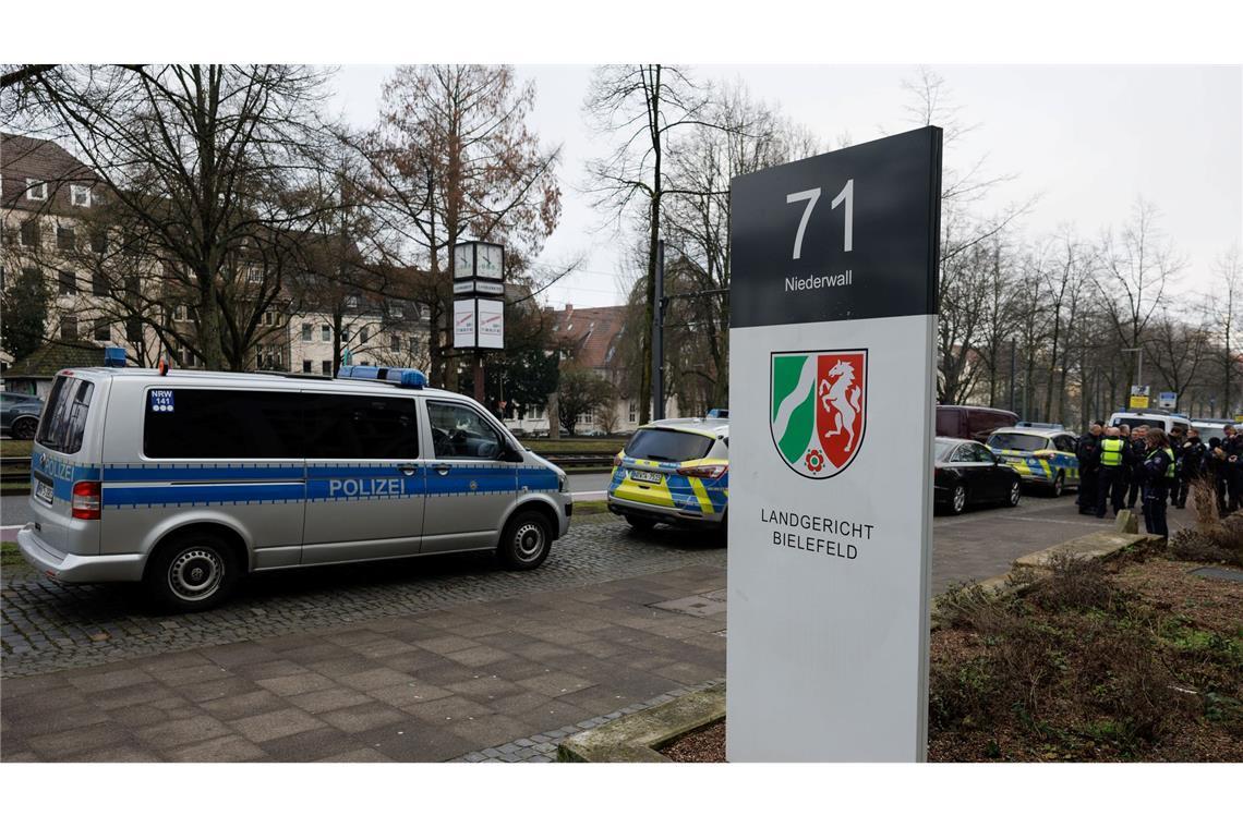 Die Polizei war mit vielen Kräften vor Ort.