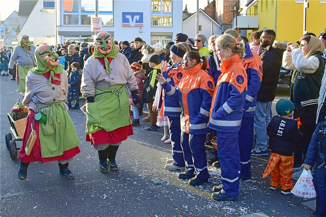 Die Reichenberger Burghexen beim Umzug durch Erbstetten. Faschingsverein Burgste...