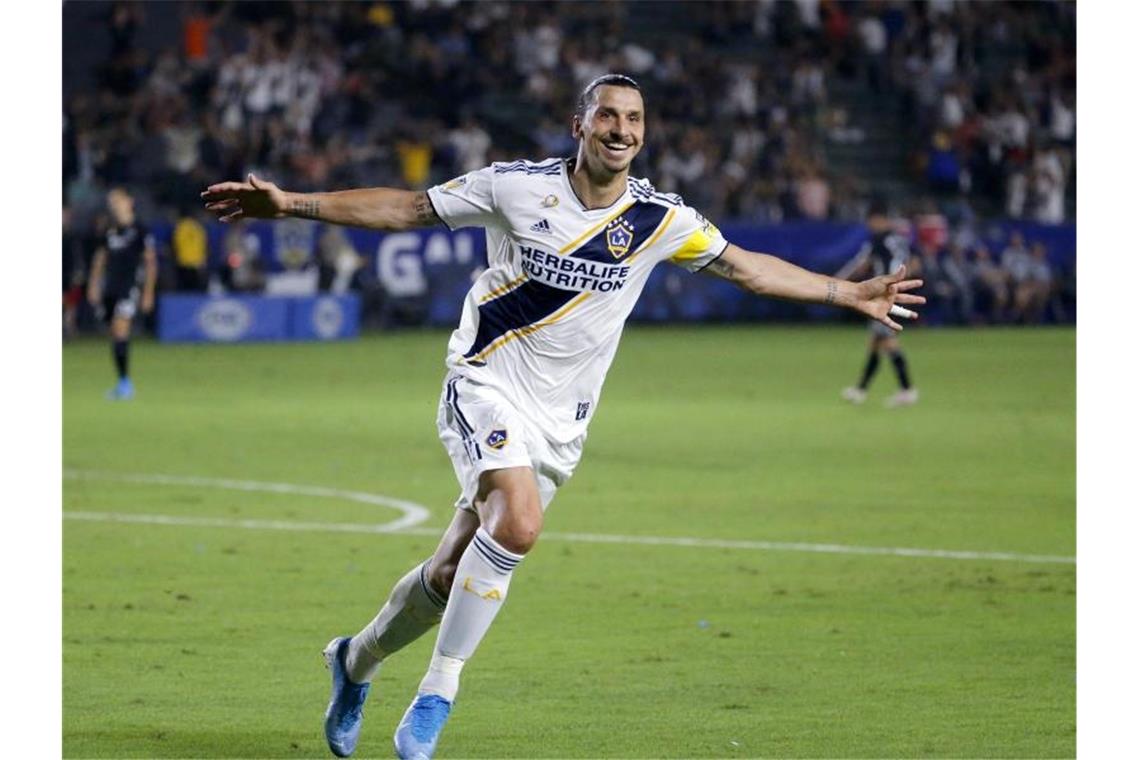 Ibrahimovic-Rückkehr nach Mailand perfekt: „Werde alles tun“ Die Rückkehr von Zlatan Ibrahimovic zum AC Mailand ist perfekt. Foto: Ringo Chiu/ZUMA Wire/Archivbild