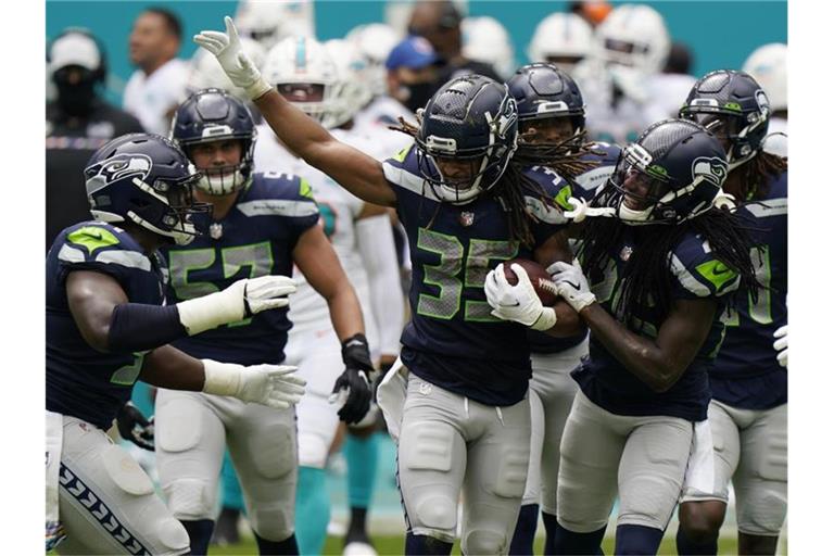 Die Seattle Seahawks bleiben in der NFL ungeschlagen. Foto: Wilfredo Lee/AP/dpa