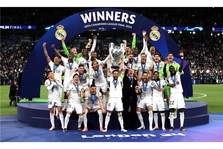 Die Sieger der UEFA Champions League von letztem Jahr: Real Madrid.