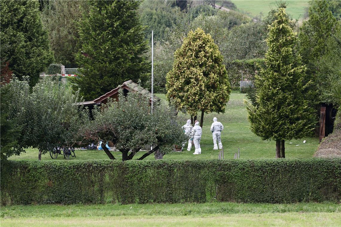 Die Spurensuche am Tatort ist vorerst abgeschlossen, doch können sich jederzeit im Zuge der Ermittlungen neue Erkenntnisse ergeben, die eine erneute Prüfung der Lage vor Ort nötig machen könnten. Foto: Benjamin Büttner