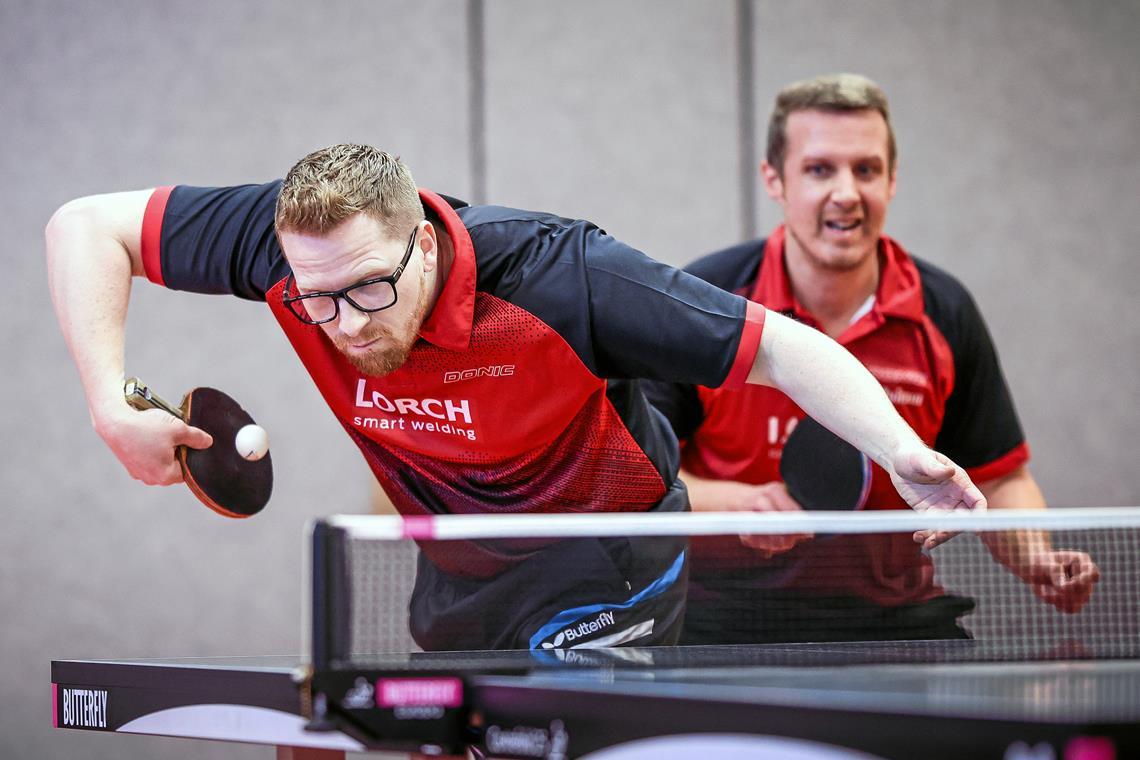 Die Tischtennismänner des TSV Oberbrüden um Juraj Zatko (links) und Daniel Quiram. Foto: Alexander Becher