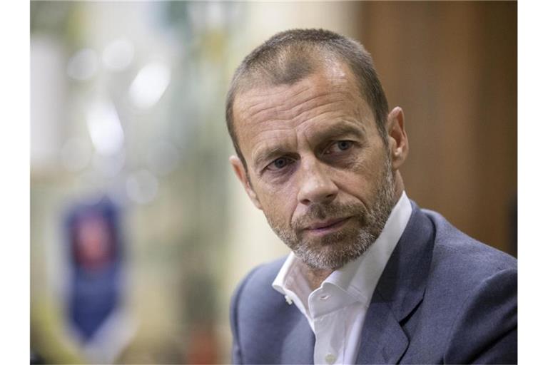 Die UEFA um Präsident Aleksander Ceferin spielt verschiedene Szenarien für die EM 2021 durch. Foto: Manu Fernandez/AP/dpa