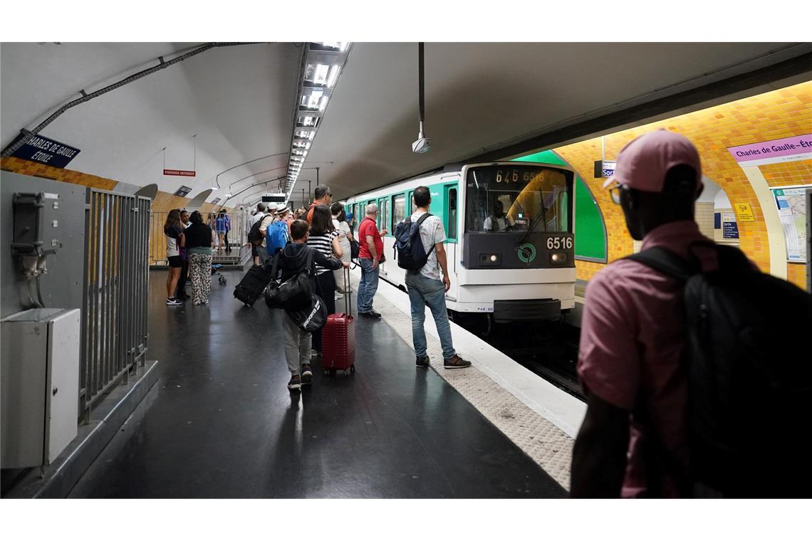 Die Verkehrsbetriebe im Großraum Paris lichten den Tarifdschungel radikal: Während Vorortbewohner weniger zahlen müssen, wird es für Touristen mitunter teurer. (Archivbild)