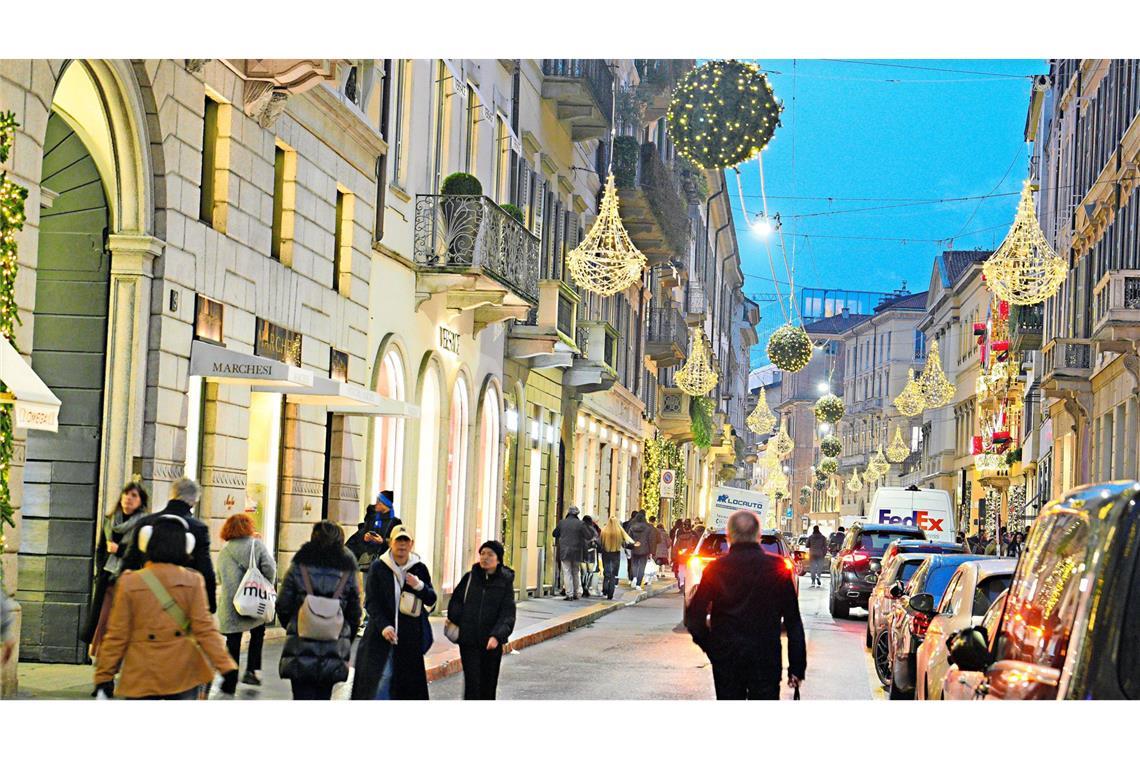 Die Via Montenapoleone in Mailand ist eine Luxus-Shoppingmeile.