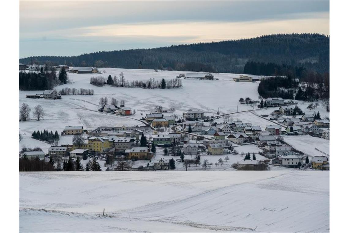 Zweijähriger erfriert auf der Suche nach den Eltern Die Wiederbelebungsversuche des Notarztes scheiterten. Foto: Kerschbaummayr/Fotokerschi.At /dpa
