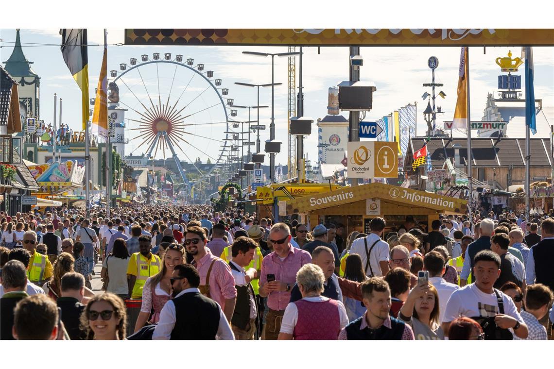 Die Wiesn 2023 lockte die rekordverdächtige Zahl von 7,2 Millionen Gästen an. (Archivfoto)