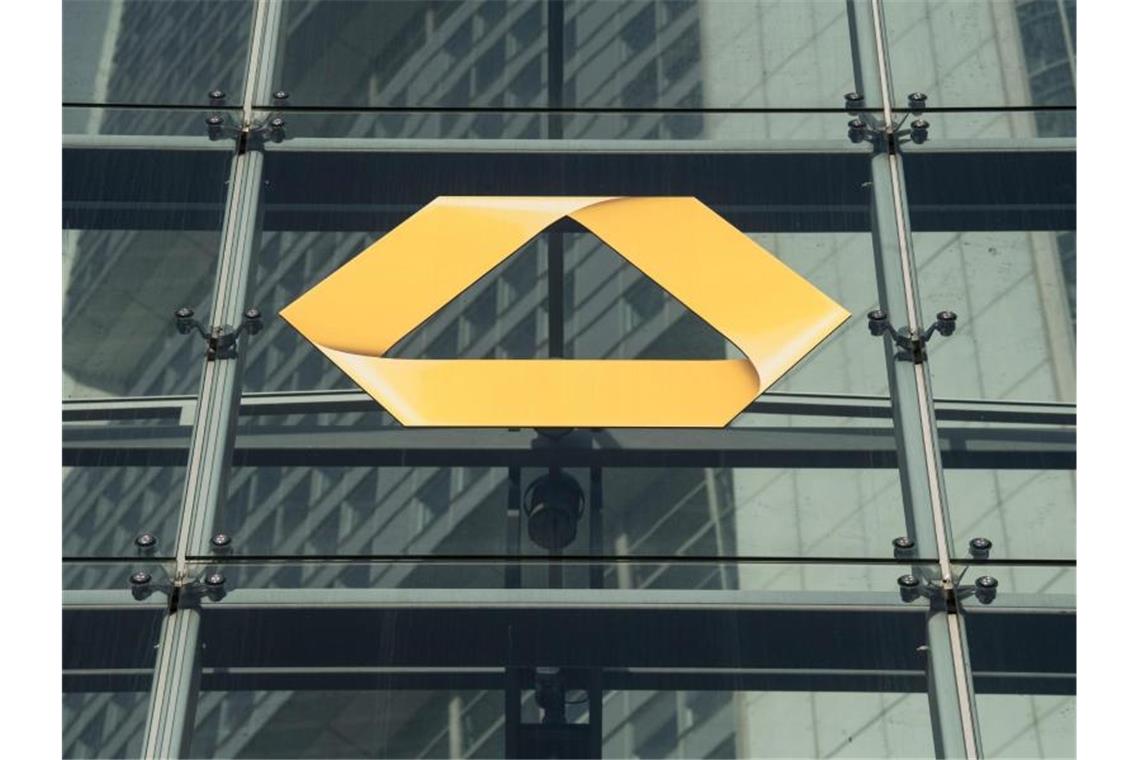 Wirecard: Commerzbank bereitet Schadenersatzklage vor Die Zentrale der Commerzbank in Frankfurt. Foto: Boris Roessler/dpa