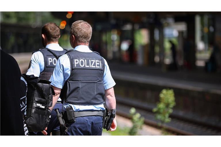 Die zuständige Bundespolizei sucht  Zeugen, die die Tat beobachtet haben können. (Symbolbild)